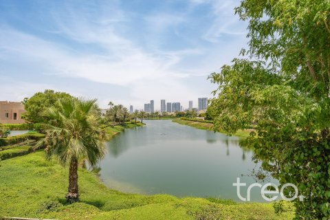 4 bedrooms Villa in Meadows, UAE No. 186602 18