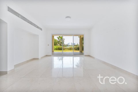 4 bedrooms Villa in Meadows, UAE No. 186602 9