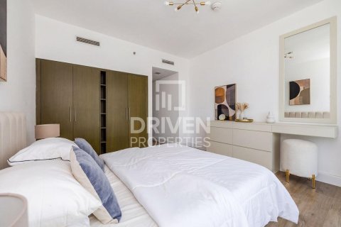Квартира с 2 спальнями в The Lofts, ОАЭ №192392 13
