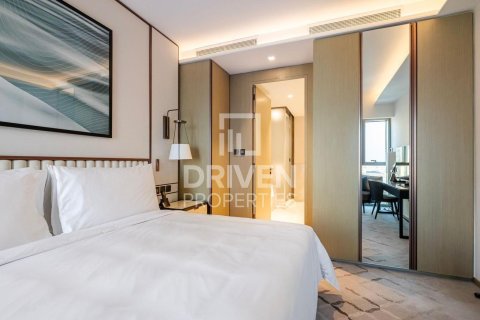 Квартира с 1 спальней в Address Harbour Point, ОАЭ №192388 5