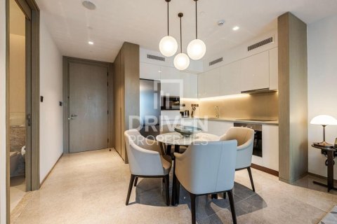 Квартира с 1 спальней в Address Harbour Point, ОАЭ №192388 7