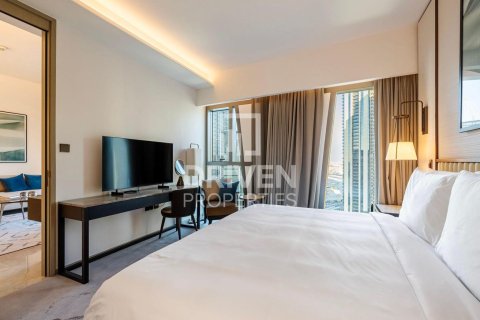 Квартира с 1 спальней в Address Harbour Point, ОАЭ №192388 6