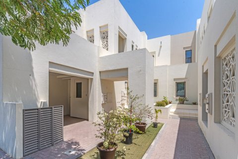 Townhouse de 3 dormitorios en Mira Oasis, UAE No. 163465 5