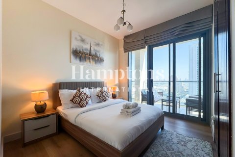 Apartment de 2 dormitorios en The Views 1, UAE No. 147996 7