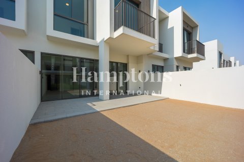 Townhouse de 3 dormitorios en The Valley, UAE No. 147995