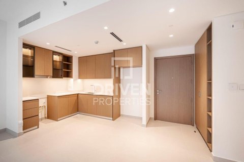 2 bedrooms Apartment in Creek Beach, UAE No. 193789 9
