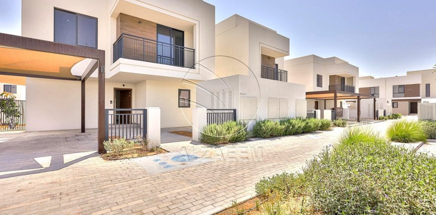 Villa de 4 chambres à Yas Island, UAE No. 90392