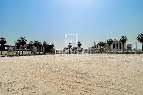 Land de 1069.87m² à Jumeirah, UAE No. 190741 9