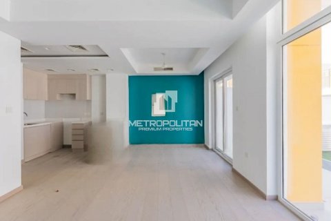 Townhouse de 3 dormitorios No. 128610 5