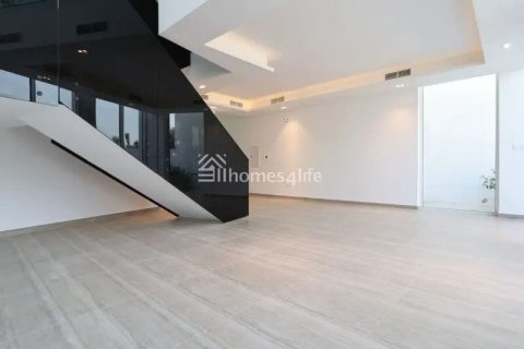 4 bedrooms Villa in Dubai, UAE No. 164226 9