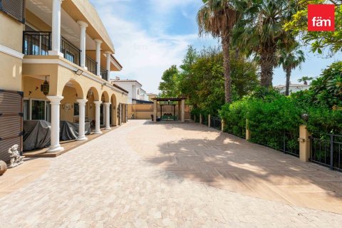 5 bedrooms Villa in Dubai, UAE No. 199368 12