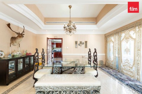 5 bedrooms Villa in Dubai, UAE No. 199368 8