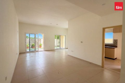 3 bedrooms Villa in Dubai, UAE No. 199364 3