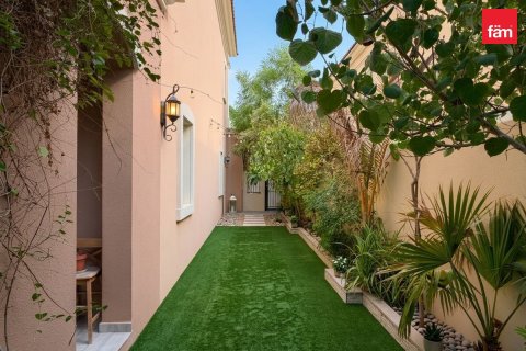 3 bedrooms Villa in Dubai, UAE No. 199364 5