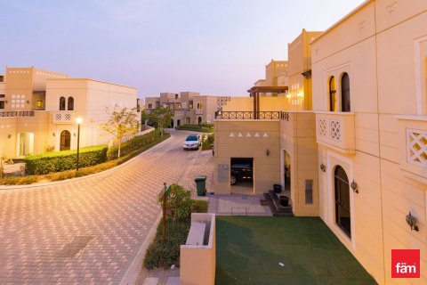 4 غرف نوم تاون هاوس  رقم 132223 7