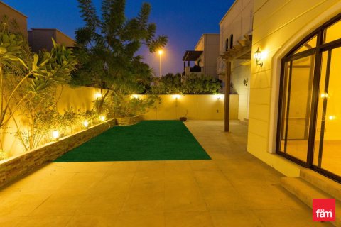 4 غرف نوم تاون هاوس  رقم 132223 9