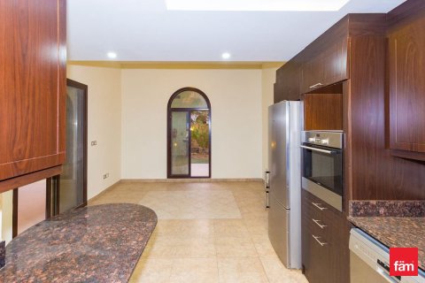 4 غرف نوم تاون هاوس  رقم 132223 18