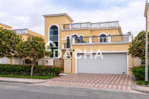 Вилла с 4 спальнями в Jumeirah Park, ОАЭ №155497 4