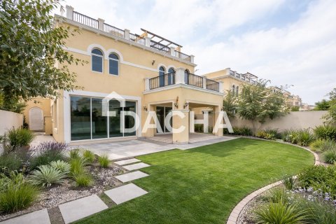 Вилла с 4 спальнями в Jumeirah Park, ОАЭ №155497