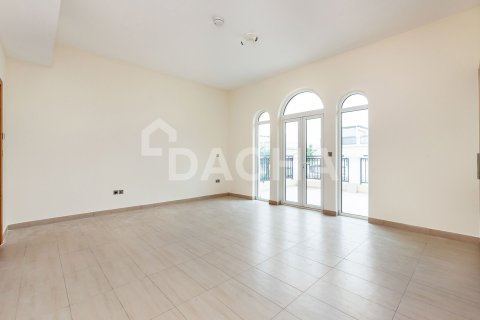 Вилла с 4 спальнями в Jumeirah Park, ОАЭ №155497 12