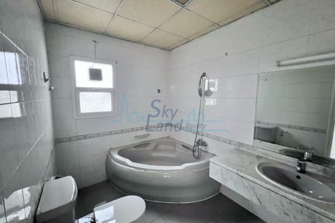 371.6m² Bungalow No. 125713 10