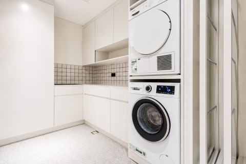 3 bedrooms Apartment in Dubai, UAE No. 183430 8
