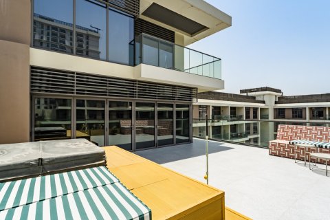 3 bedrooms Apartment in Dubai, UAE No. 183430 20
