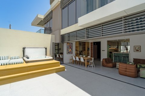 3 bedrooms Apartment in Dubai, UAE No. 183430 23