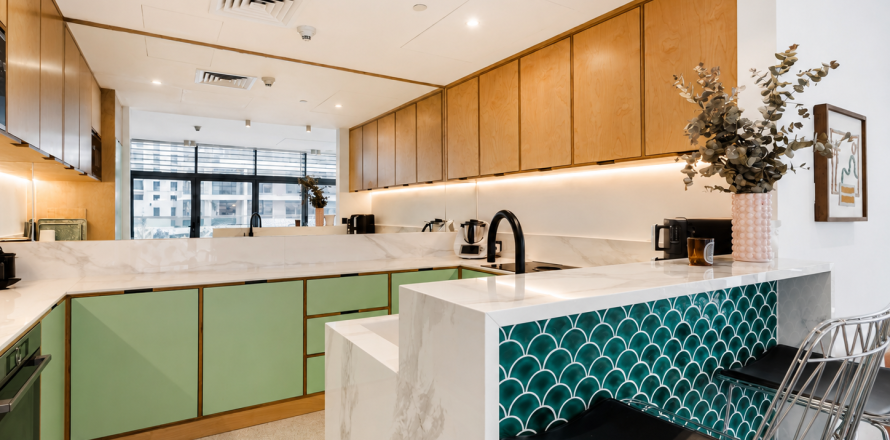 3 bedrooms Apartment in Dubai, UAE No. 183430