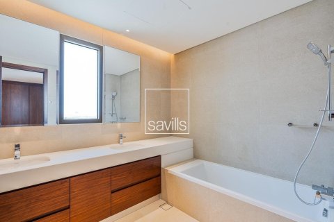 5 bedrooms Villa in Abu Dhabi, UAE No. 194863 9