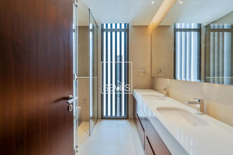 5 bedrooms Villa in Abu Dhabi, UAE No. 194863 6
