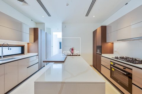 5 bedrooms Villa in Abu Dhabi, UAE No. 194863 20