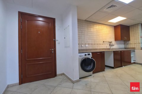 2 bedrooms Apartment in Motor City, UAE No. 143703 3