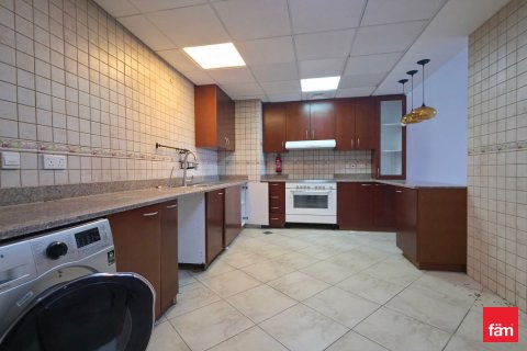 2 bedrooms Apartment in Motor City, UAE No. 143703 11