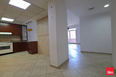 2 bedrooms Apartment in Motor City, UAE No. 143703 10