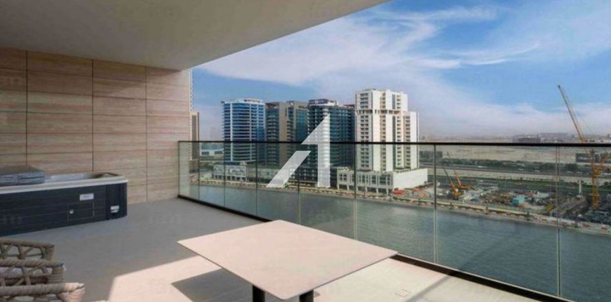 Квартира с 2 спальнями в Бизнес-Бэй, ОАЭ №145704