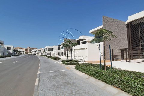 Villa de 4 dormitorios en  Saadiyat Island, UAE No. 91345 2
