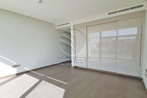 Villa de 4 dormitorios en  Saadiyat Island, UAE No. 91345 6