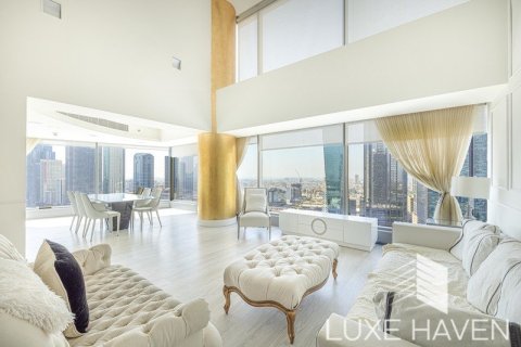 Дуплекс с 3 спальнями в World Trade Centre Residence, ОАЭ №48717 1