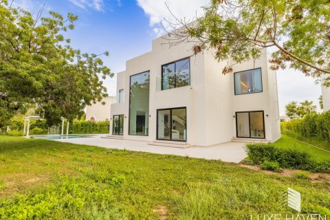 4 bedrooms Villa in Jumeirah Islands, UAE No. 48719 4