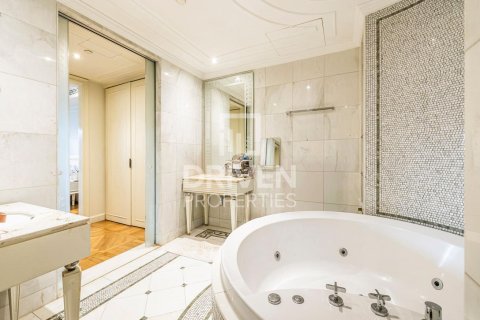 2 bedrooms Apartment in Culture Village, UAE No. 138206 7