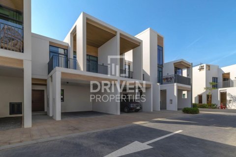 Вилла с 3 спальнями в Arabian Ranches 3, ОАЭ №138209 5