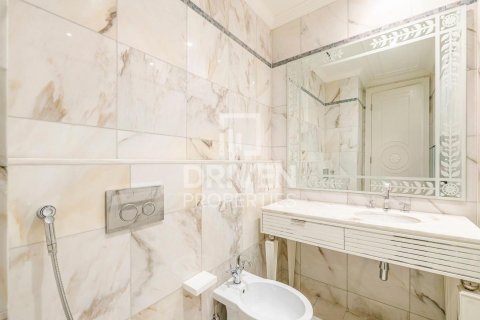 3 bedrooms Apartment in Culture Village, UAE No. 138205 6