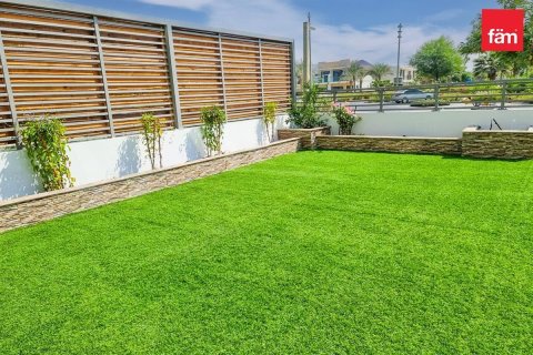 Квартира с 3 спальнями №126175 13