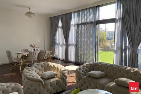 2 bedrooms Apartment in Dubai, UAE No. 126175 16