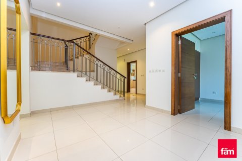 6 bedrooms Villa  No. 120227 18