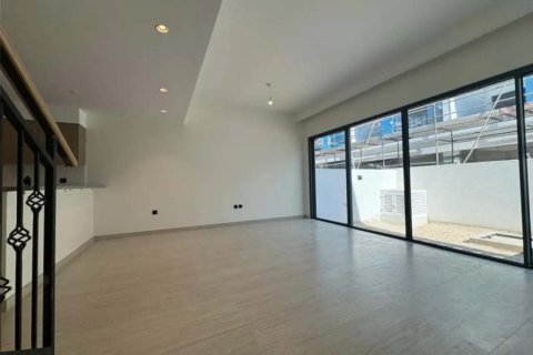 Townhouse de 5 dormitorios en Damac Lagoons, UAE No. 142921 6