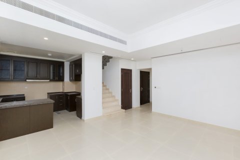 Townhouse de 2 dormitorios en Bella Casa, UAE No. 142920 5