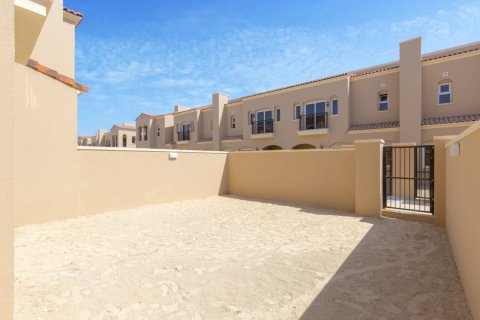 Townhouse de 2 dormitorios en Bella Casa, UAE No. 142920 17