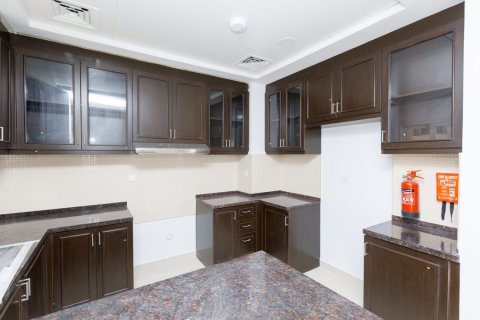 Townhouse de 2 dormitorios en Bella Casa, UAE No. 142920 7